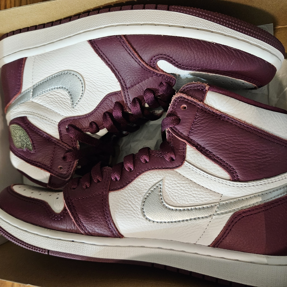 Air Jordan 1 Retro High OG Sneakers